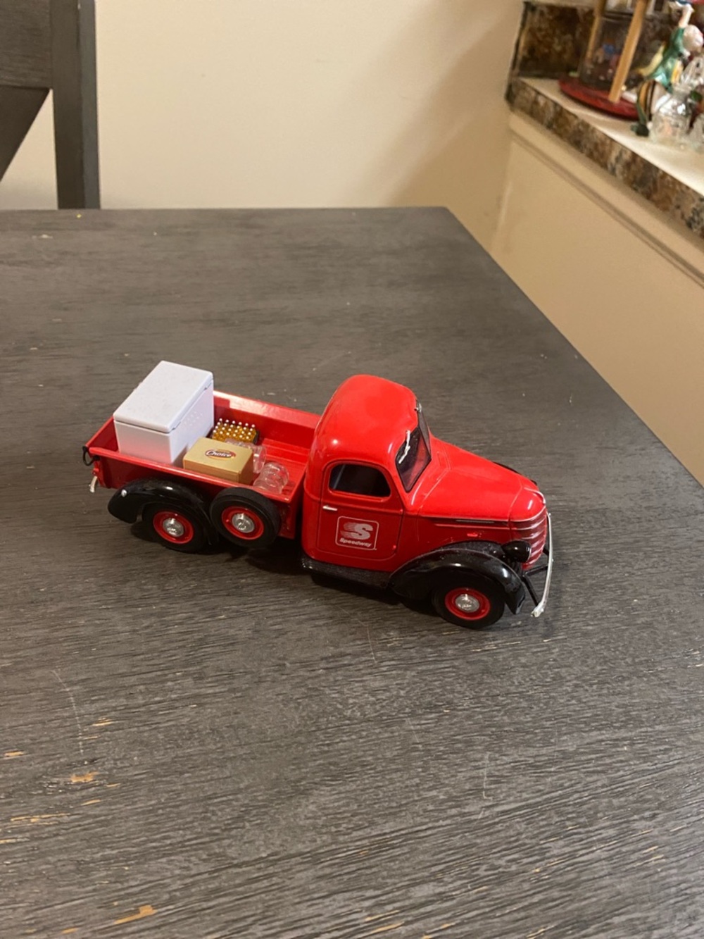 Vintage Speedway Classic Red Truck